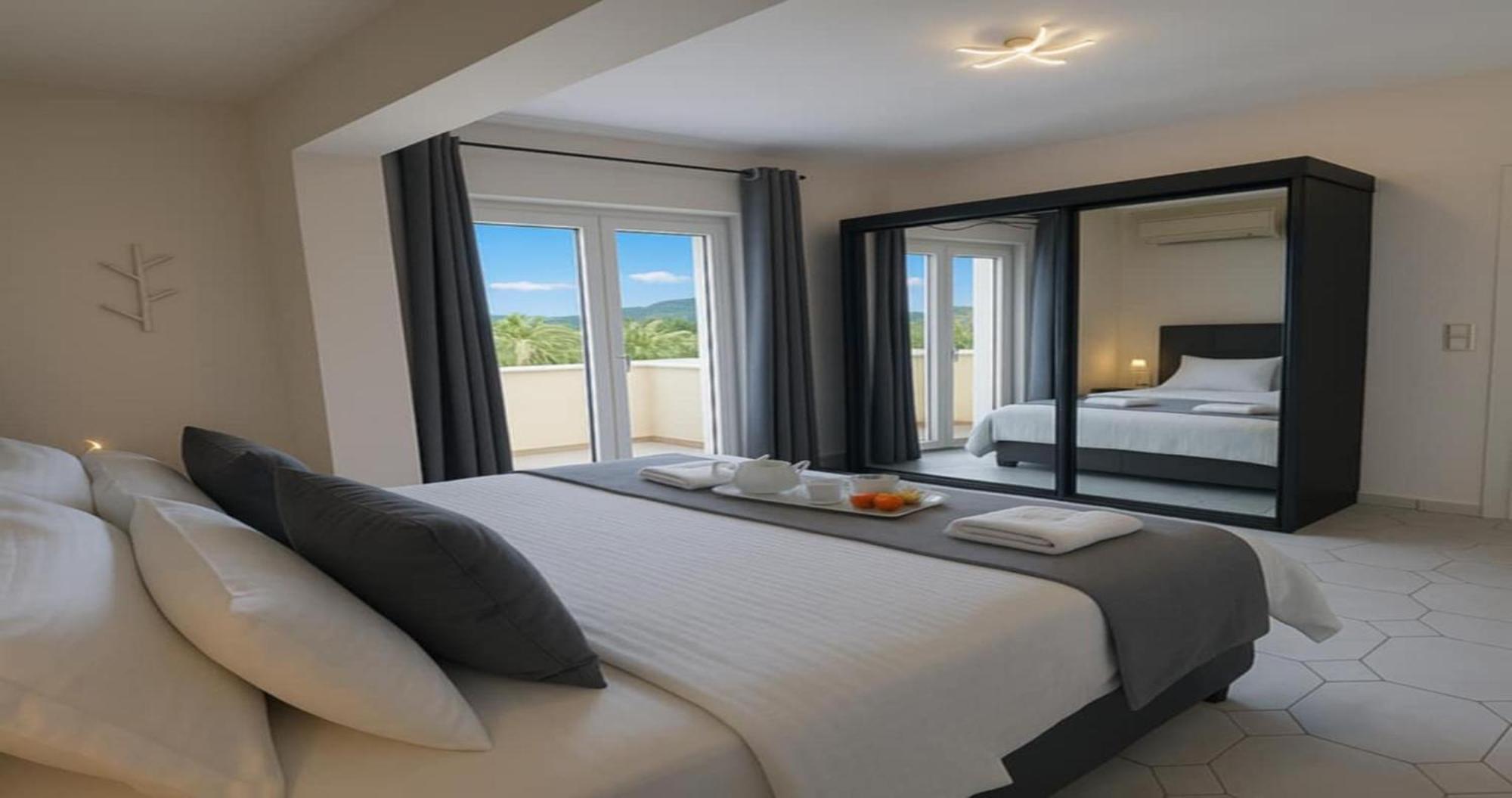Villa Small Paradise With Private Pool, Jacuzzi And Complete Privacy *